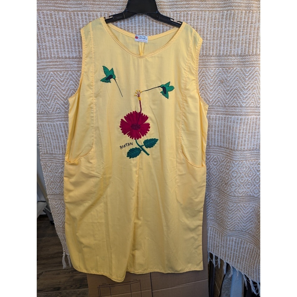 Mexican Floral Embroidered Dress XL Yellow Red Flower Hummingbird Boho